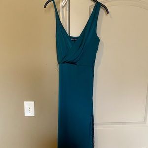 BRAND NEW ZARA DRESS EMERALD GREEN